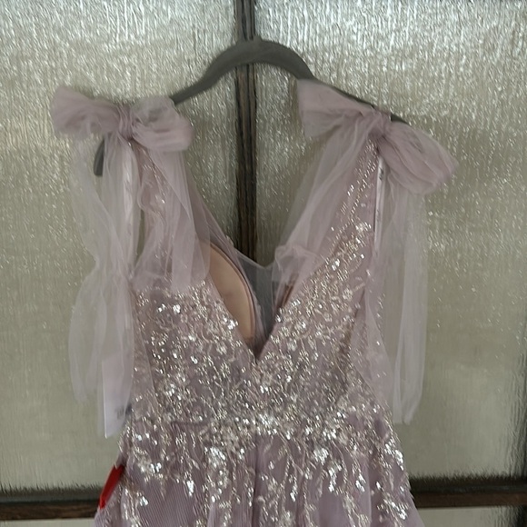 Mac Duggal EMBELLISHED SOFT TIE SLEEVELESS V NECK GOWN size 4 $798 - Picture 14 of 15